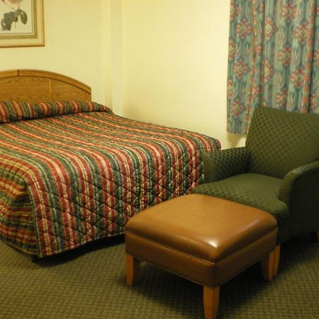 Sun-Dek Motel Medicine Hat Exterior photo