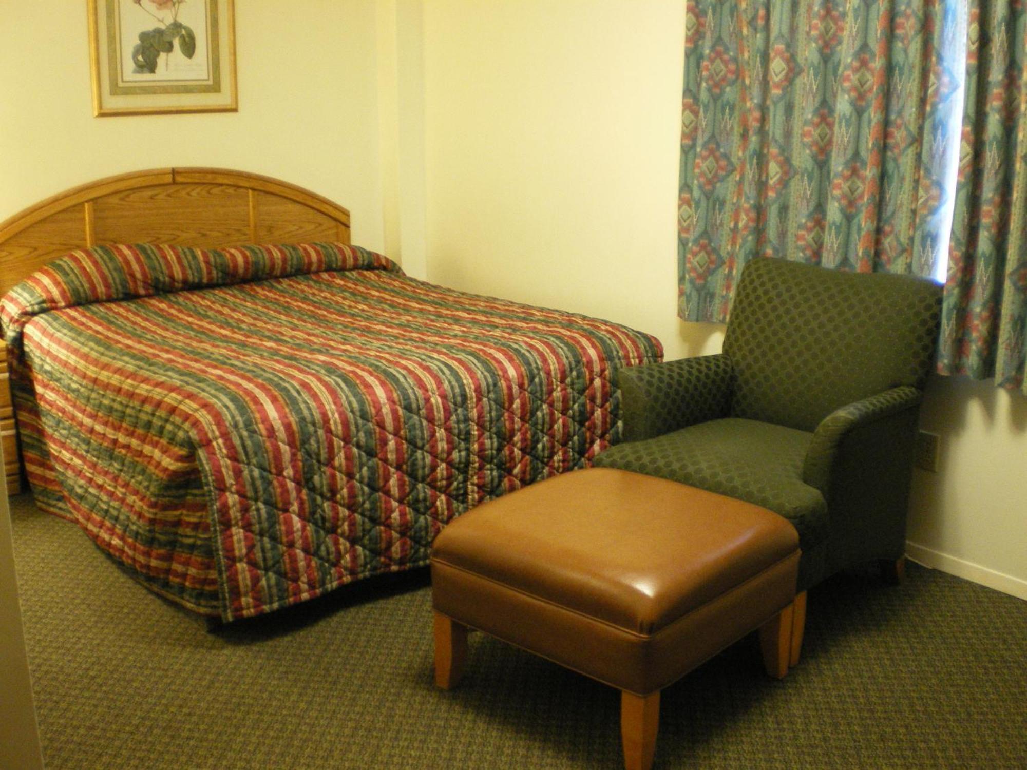 Sun-Dek Motel Medicine Hat Exterior photo